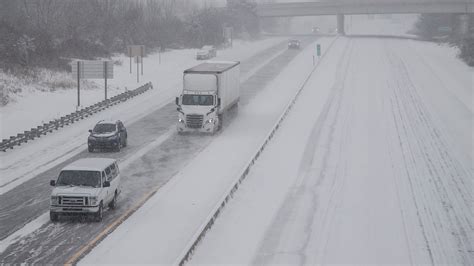 Detroit weather forecast: Expect snow Monday morning