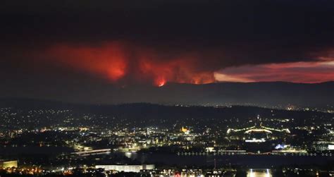 Canberra Fires Wall Of Flames Moving Toward City In 2020 Canberra