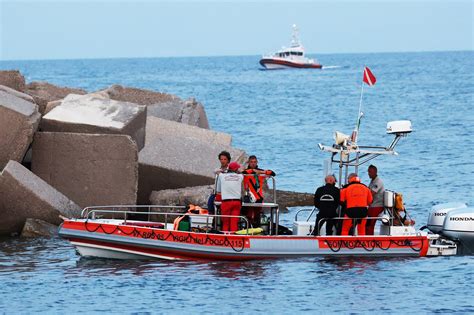 Ricerche In Corso Per Sei Dispersi Nel Naufragio Del Veliero Britannico