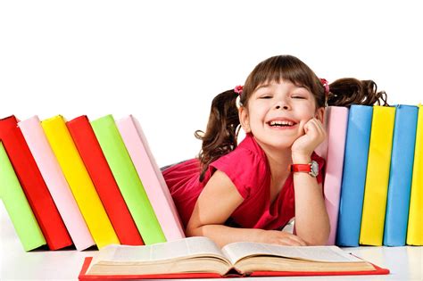 Read Aloud Benefits: Why Reading Aloud With Your Kids is Crucial