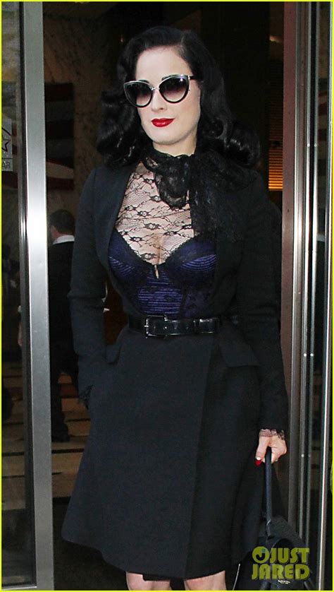 Dita Von Teese Opens Up On Sexuality And Says Shes Not A Lesbian Photo 3222104 Dita Von Teese