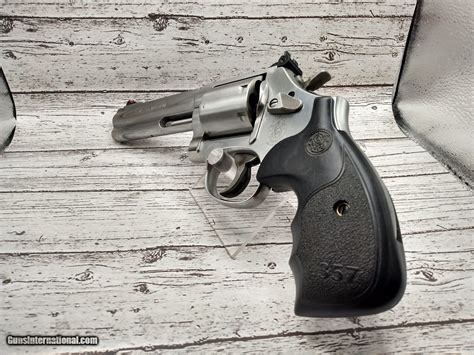 SMITH WESSON 686 PLUS 3 5 7 MAGNUM SERIES 357 MAG