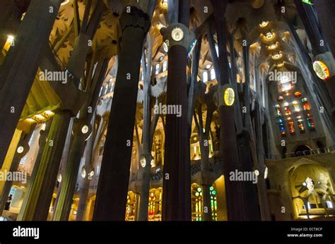 La Bas Lica I Templo Expiatori De La Sagrada Familia Es Una Gran