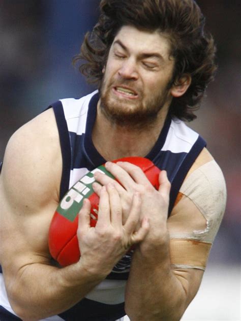 AFL concussion legal fight: Ex-star footballers claims may merge in one ...