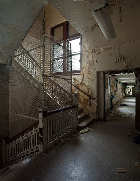 Photo Gallery Matt Lambross Beautifully Eerie Abandoned Hospitals