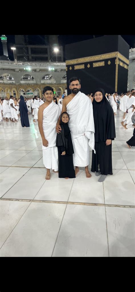 Mohammad Hafeez On Twitter Alham Du Lillah Blessed To Perform Umrah