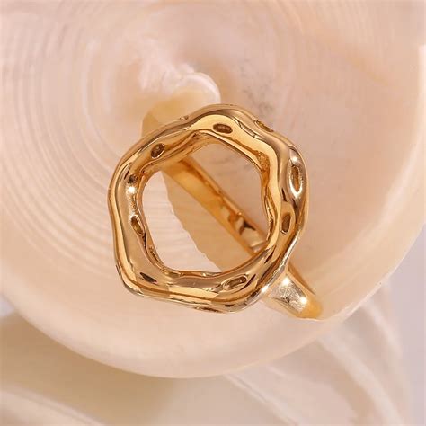 Pvd Gold Plated Jewelry Hollow Out Stainless Steel Signet Ring Tarnish