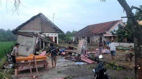 53 Rumah Di 2 Kecamatan Di Kabupaten Madiun Rusak Akibat Diterjang