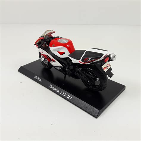 Moto Bike Maisto Yamaha Yzf R Miniaturas Coleccion A Escala