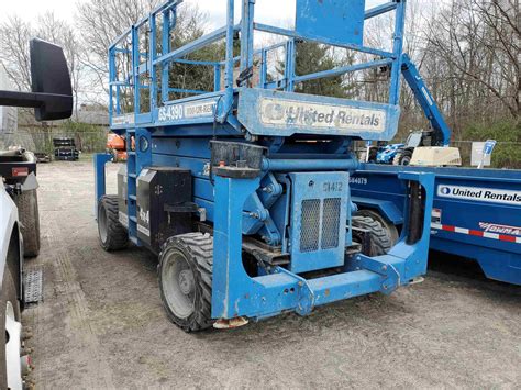 Used 2017 Genie Gs 4390 Rt Rough Terrain Scissor Lift For Sale In