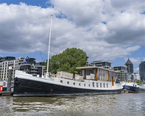 The hidden local ups drop off locations you never knew existed 17