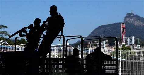 Presos acusam militares de tortura no Rio mas Exército nega