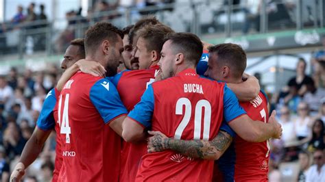 Česká liga Plzeň doma remizovala so Slováckom Ostrava deklasovala