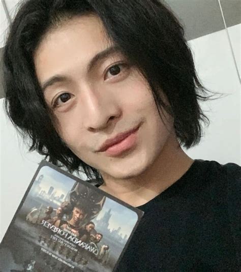 Harry Lu Hot boy thể thao năm nào nay đổi style lãng tử vạn người mê