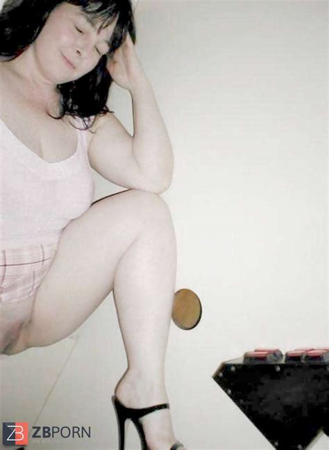 At The GloryHole ZB Porn