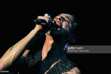 Dave Gahan Leads The Depeche Mode In A Concert Of Their Global Spirit