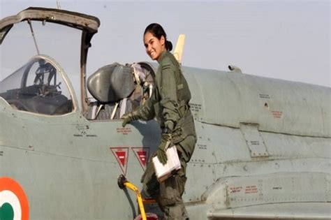 FIRST-EVER INDIAN FEMALE PILOT TO FLY A FIGHTER AIRCRAFT SOLO - Blog Before Flight - Aerospace ...