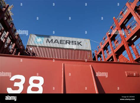 Maersk Logo Hi Res Stock Photography And Images Alamy