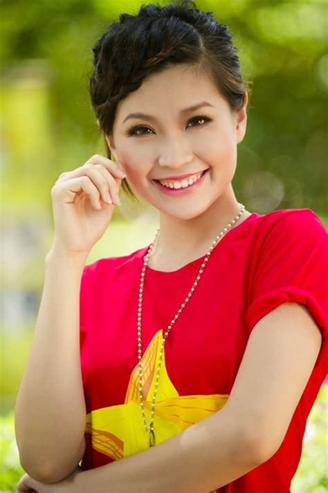 Khi các hot girl đổi vai làm giám khảo