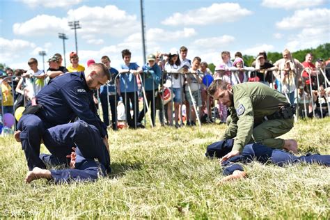 Mnóstwo atrakcji na Mundurowym Dniu Dziecka w Uniejowie Łódź Nasze Miasto