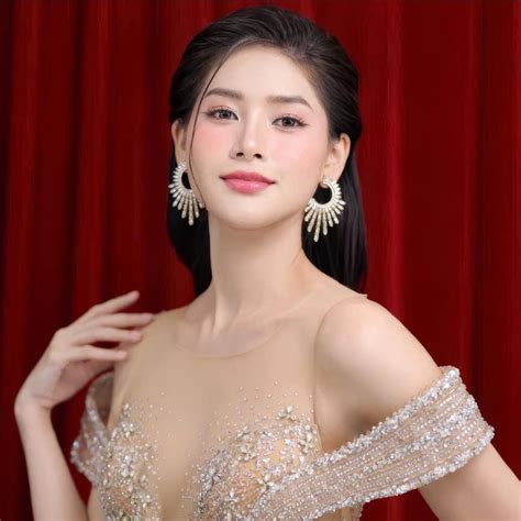 Nhan S C Hi N T I C A Hot Girl Ng G T T Ng N I Nh M Mxh B O Tri Th C V Cu C S Ng Tin