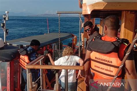 Tim Sar Evakuasi Korban Kapal Pinisi Yang Tenggelam Di Labuan Bajo