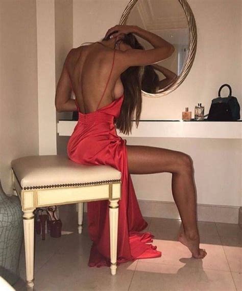 Red Hot Sexy Dresses PICS GIFS Izispicy