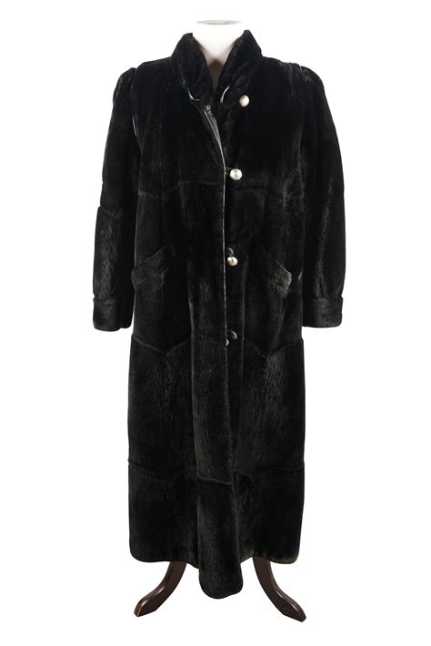 Lot - BLACK FUR COAT