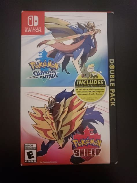 Desempacando el Pokémon Sword y Pokémon Shield Double Pack Moisés Cardona