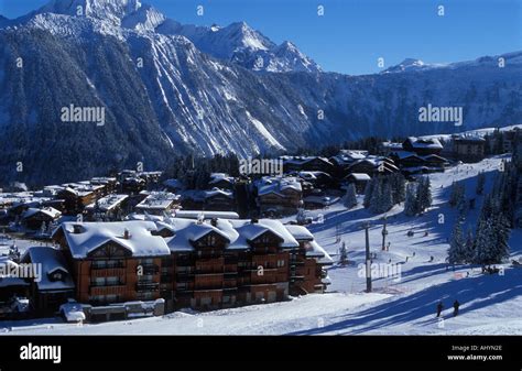 Courchevel 1850 hi-res stock photography and images - Alamy