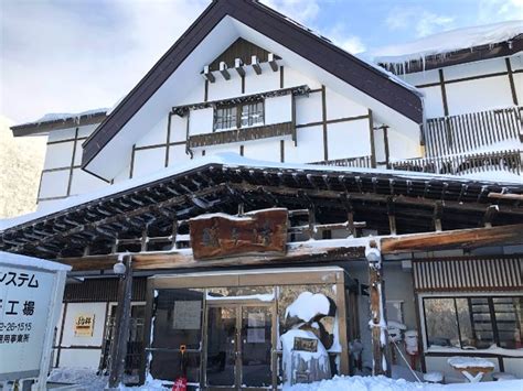 【宿泊記】酸ヶ湯温泉旅館 湯治棟｜冬の青森一人旅！混浴大浴場ヒバ千人風呂で有名な名湯へ｜東北旅びより