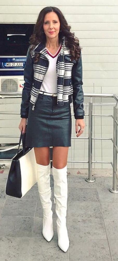 Milfs Gilfs Wearing Boots No Porn Pictures XXX Photos Sex Images PICTOA