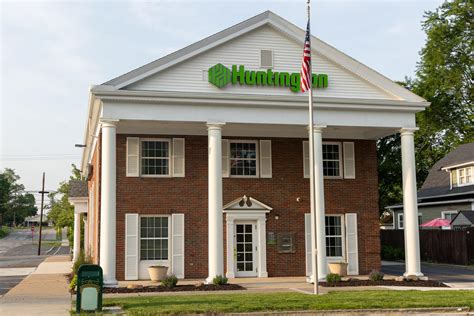 Huntington National Bank - Grand Rapids OH Chamber