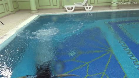 Hot Big Ass Euro Milf Sazan Underwater Erotics