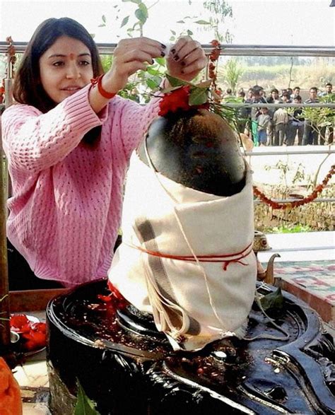 Photos Virat Kohli And Anushka Sharmas Spiritual Halt At Haridwar