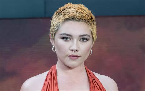 Florence Pugh revela que la cámara se rompió durante la escena de sexo