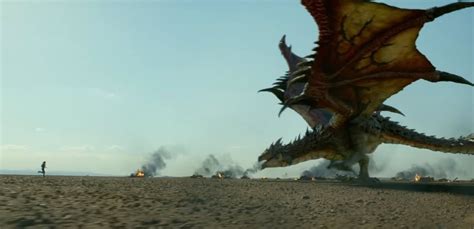 Milla Jovovich Combate Dragones Con Espadas De Fuego En El Tráiler De