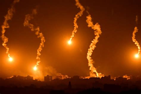 Sky above Gaza turns red in deadly night of strikes - Digital Journal