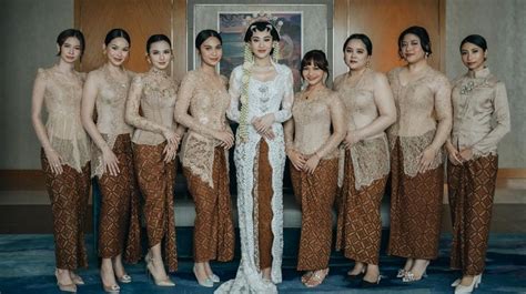 Adu Mewah Tas Bridesmaid Aaliyah Massaid Punya Mahalini Atau Azizah