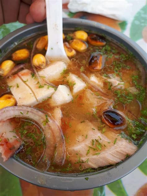 El Rico Encebollado Ecuatoriano