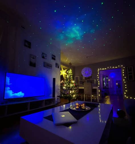 First Apartment Ready For Santa 9GAG