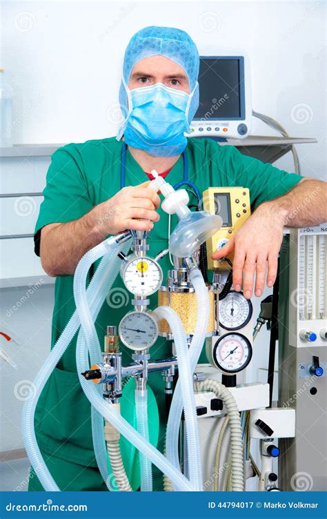 Anesthesiologist Stock Image Image Of Health Helping 44794017