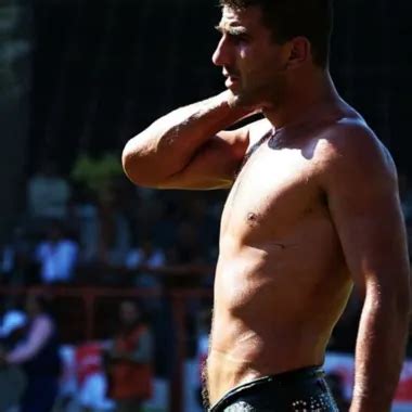 Hot Hairy Hunk Wanker His Huge Fat Cock Xhamster