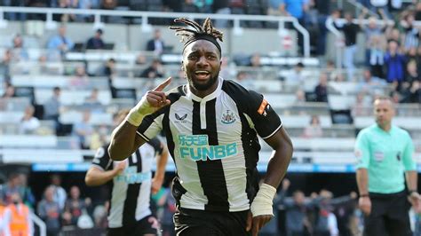 Allan Saint-Maximin in cryptic admission over Newcastle United future ...