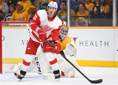 Tyler Bertuzzi comes in fifth at NHL accuracy shooting competition ...