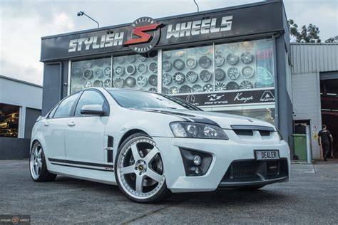 Hsv Commodore Ve Gts White Simmons Fr Wheel Wheel Front