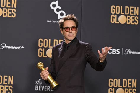 Robert Downey Jr Wears Jaeger Lecoultre At Golden Globes