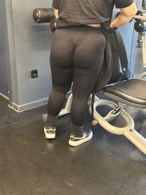 My Sweet Short Bbw In Gym With Nice Vtl Around Her Big Juicy Ass Spandex Leggings Yoga
