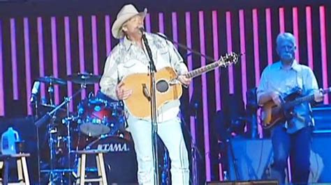 Alan Jackson Chasin That Neon Rainbow Live Rainbow Live Neon Rainbow Country Music