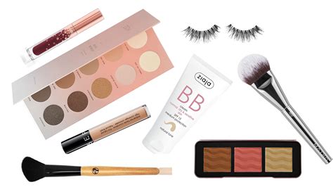 Kit de maquillaje básico para principiantes qué comprar y cómo usarlo